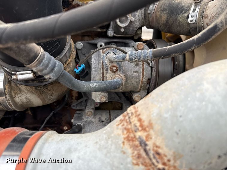 image for item EG5716 2013 Freightliner Coronado semi truck