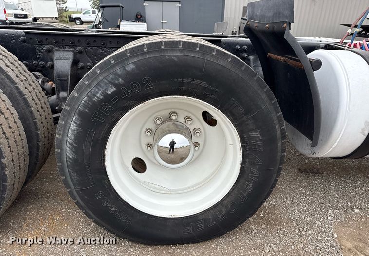 image for item EG5716 2013 Freightliner Coronado semi truck