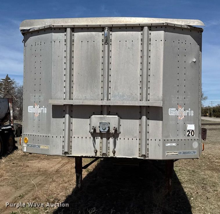 image for item EG6189 1985 Guthrie grain trailer