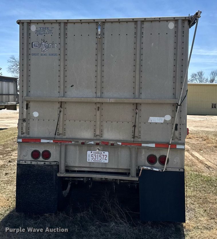 image for item EG6189 1985 Guthrie grain trailer