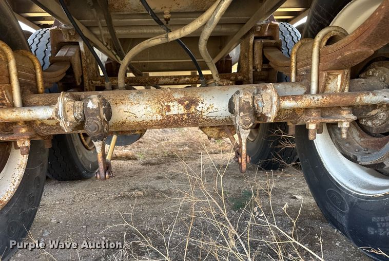 image for item EG6189 1985 Guthrie grain trailer