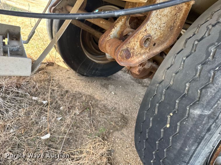 image for item EG6189 1985 Guthrie grain trailer