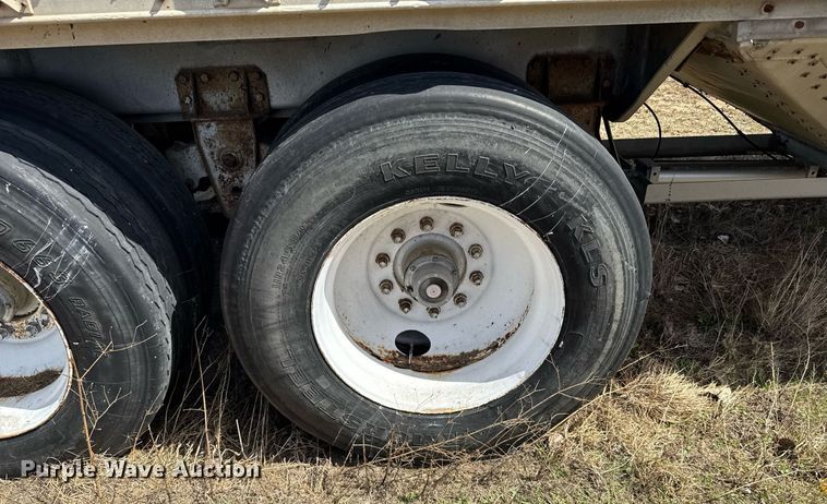 image for item EG6189 1985 Guthrie grain trailer