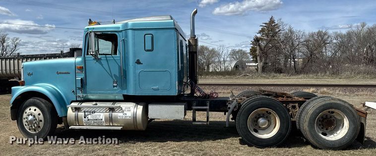 image for item EG6190 1996 International 9300 Eagle semi truck