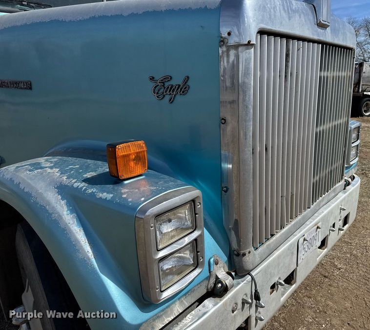 image for item EG6190 1996 International 9300 Eagle semi truck