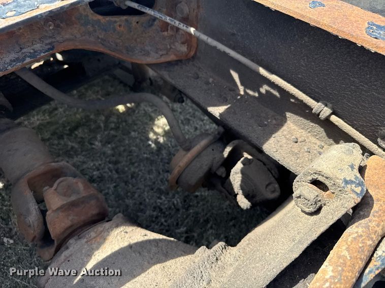 image for item EG6190 1996 International 9300 Eagle semi truck