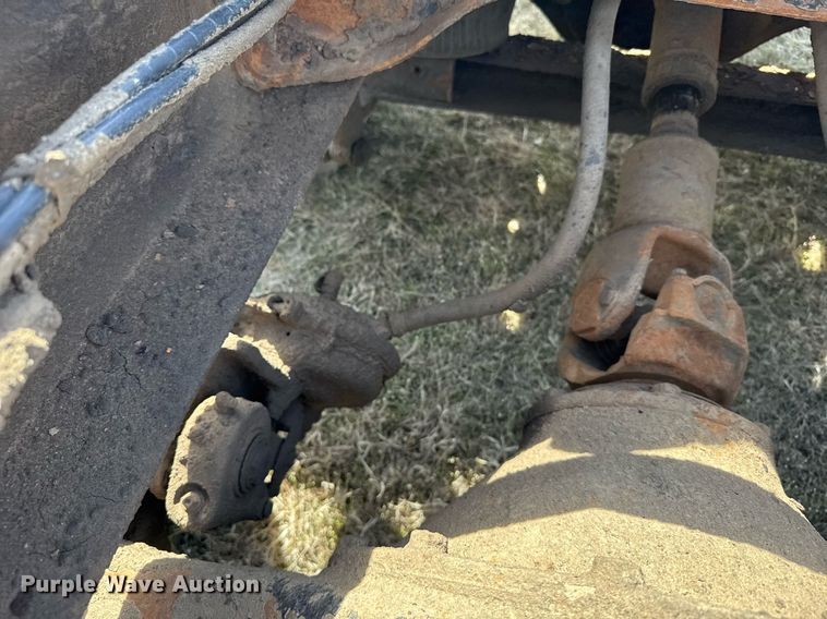 image for item EG6190 1996 International 9300 Eagle semi truck