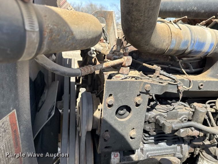 image for item EG6190 1996 International 9300 Eagle semi truck