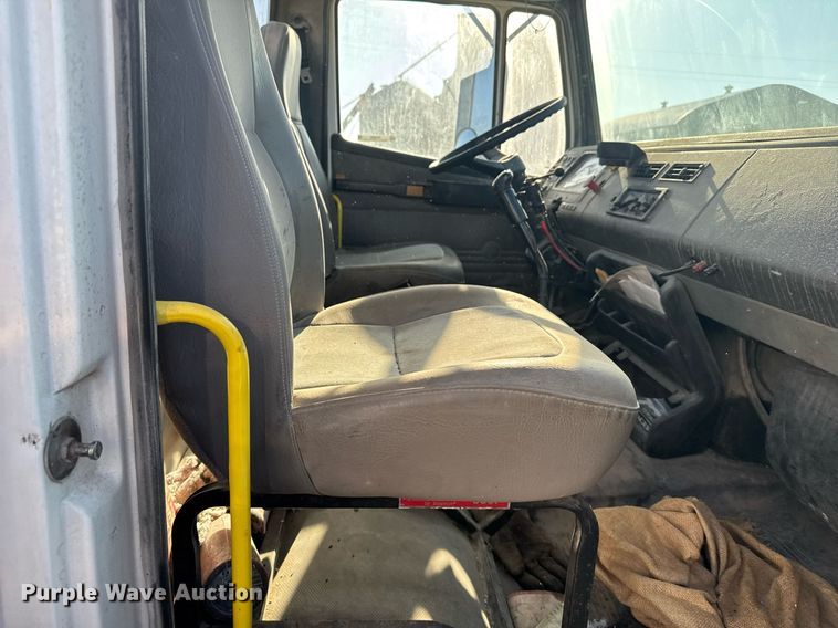 image for item EG6268 2003 Freightliner FL70 semi truck