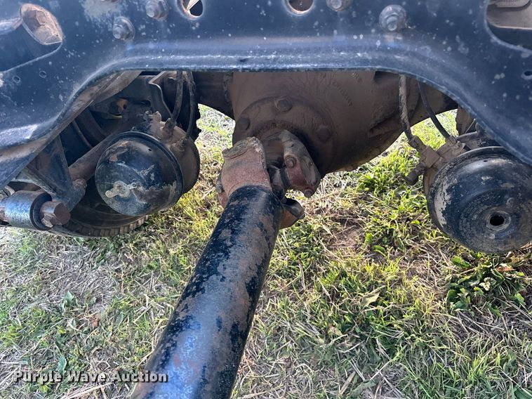 image for item EJ8392 1994 International 8100 semi truck