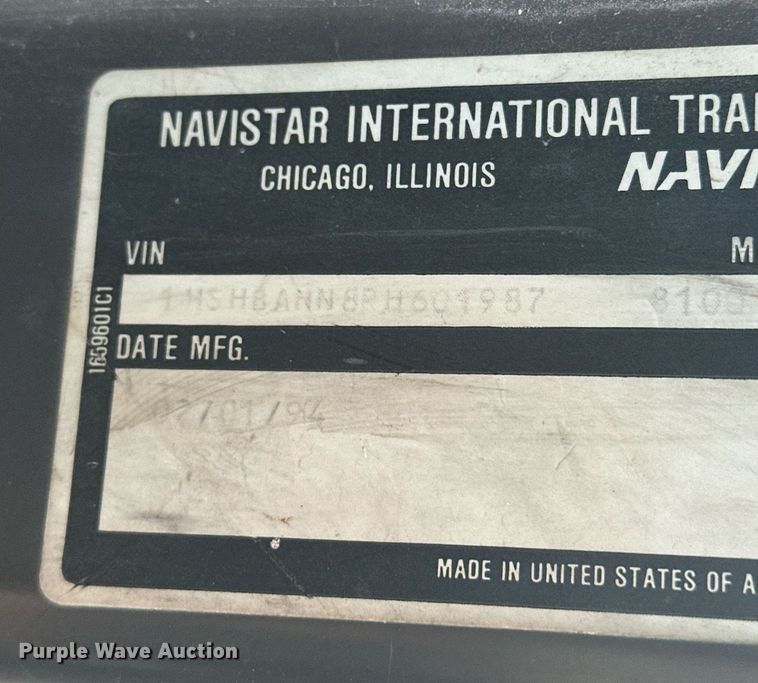 image for item EJ8392 1994 International 8100 semi truck