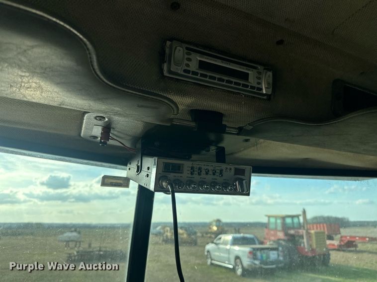 image for item EJ8422 1992 Peterbilt 379 semi truck