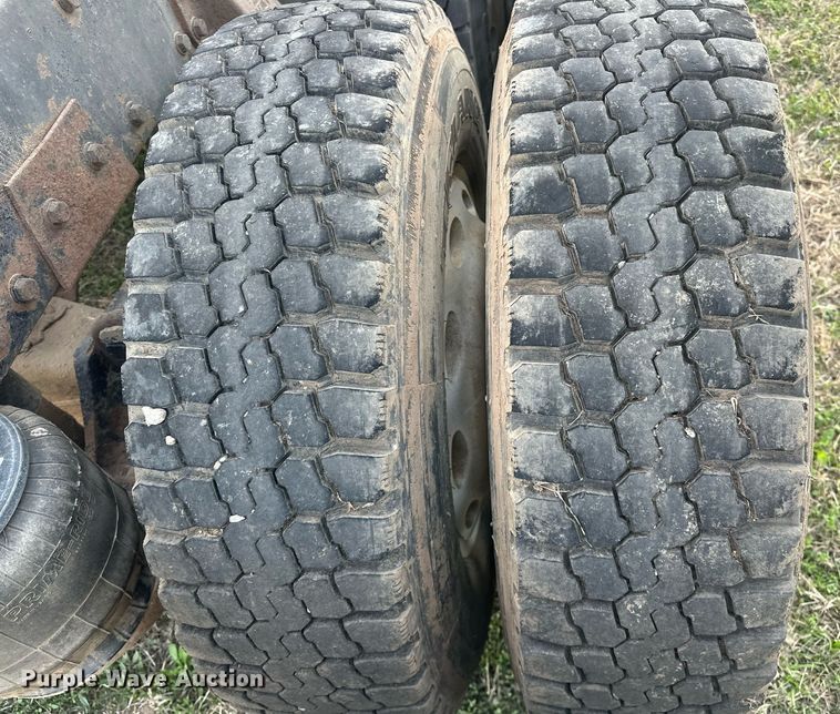 image for item EJ8422 1992 Peterbilt 379 semi truck