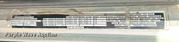 image for item EJ8422 1992 Peterbilt 379 semi truck