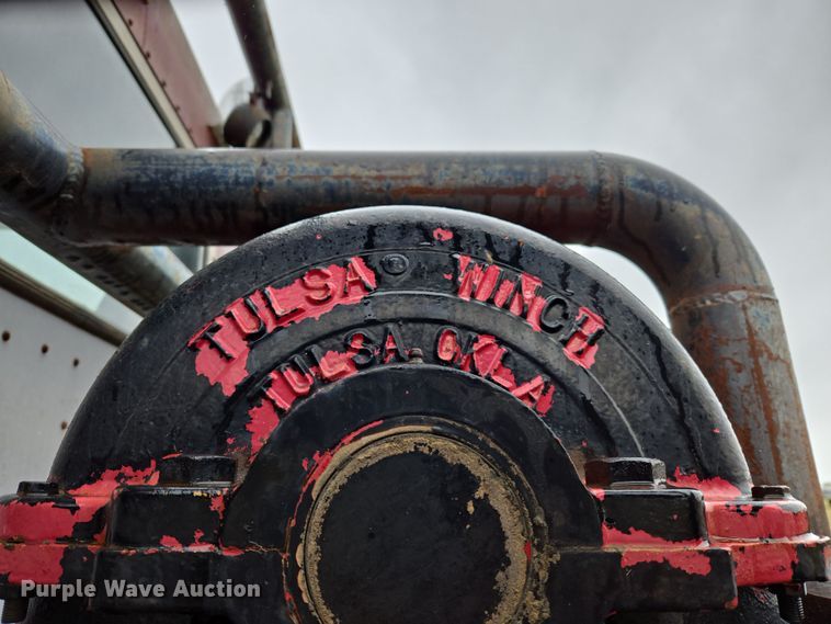 image for item EJ8431 1987 Kenworth winch truck