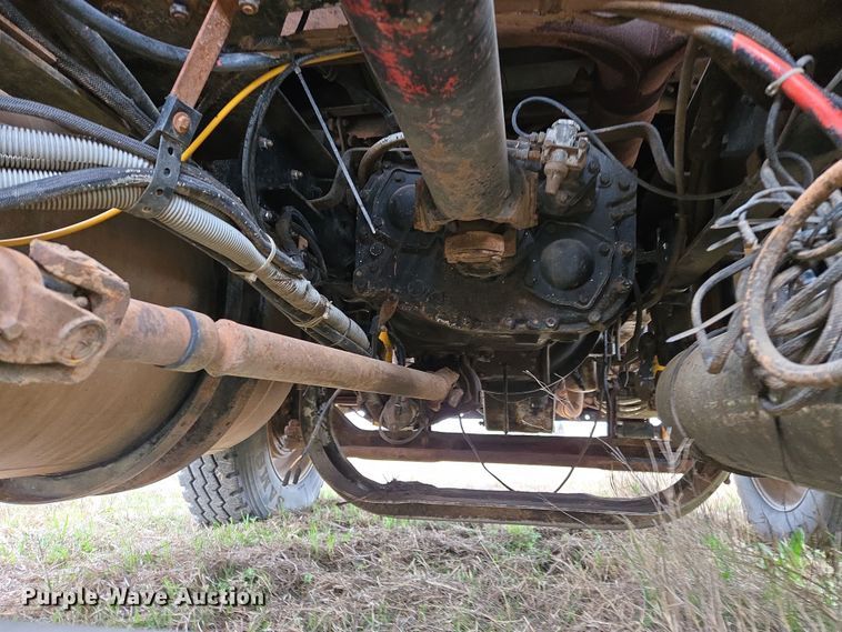 image for item EJ8431 1987 Kenworth winch truck