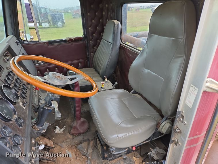 image for item EJ8431 1987 Kenworth winch truck