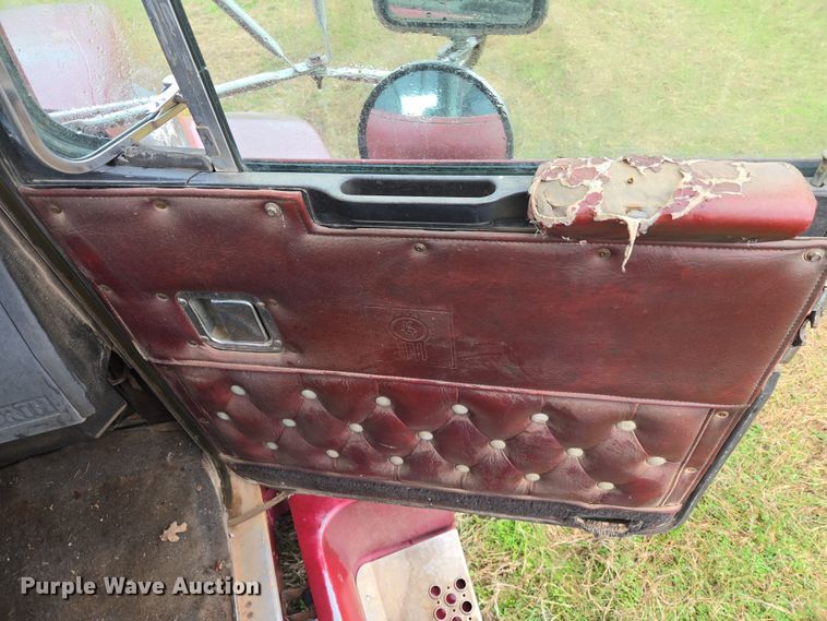 image for item EJ8431 1987 Kenworth winch truck