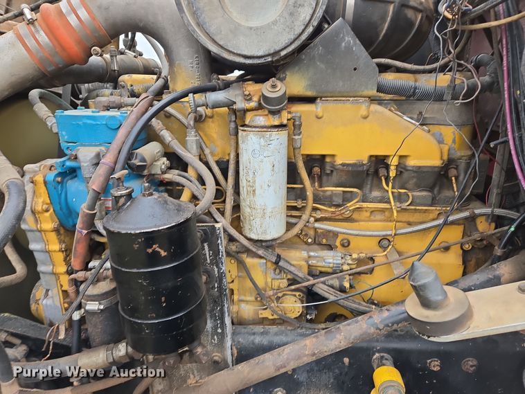 image for item EJ8431 1987 Kenworth winch truck