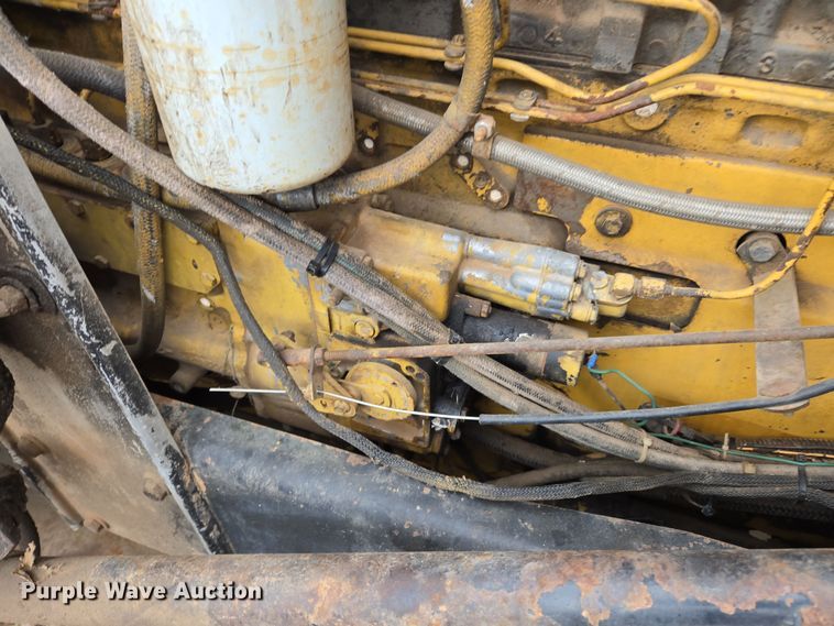 image for item EJ8431 1987 Kenworth winch truck