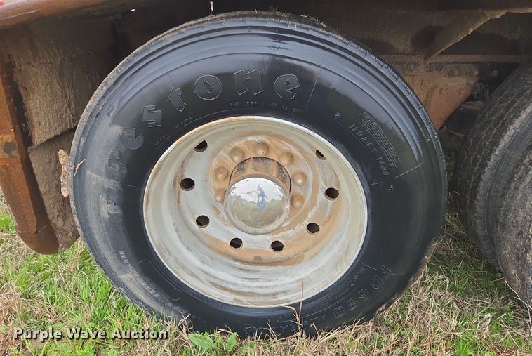 image for item EJ8431 1987 Kenworth winch truck