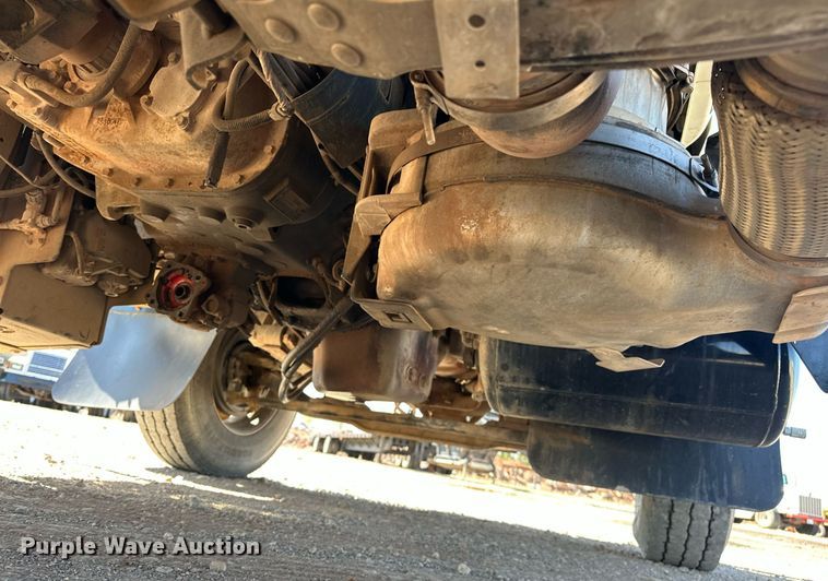 image for item EJ8565 2012 Mack CHU613 semi truck