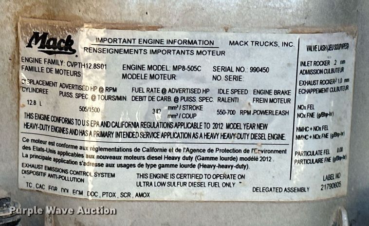 image for item EJ8566 2013 Mack CHU613 semi truck