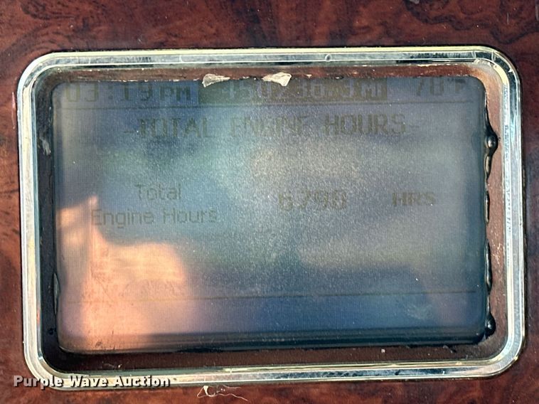 image for item EJ8567 2012 Mack CHU613 semi truck