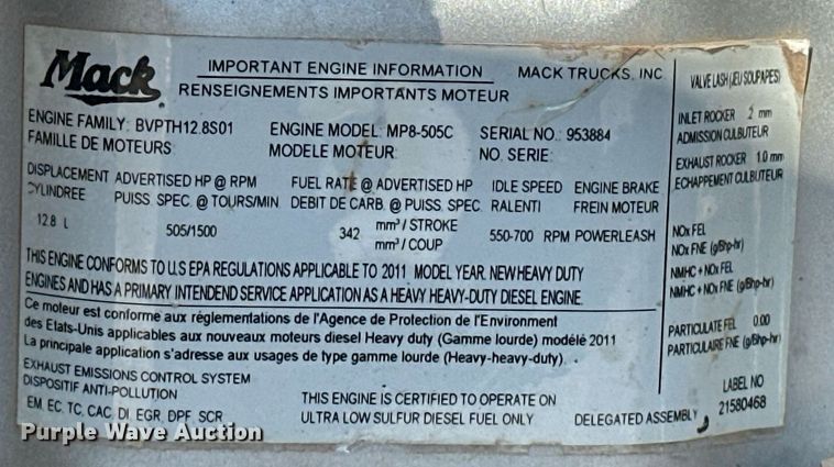 image for item EJ8567 2012 Mack CHU613 semi truck