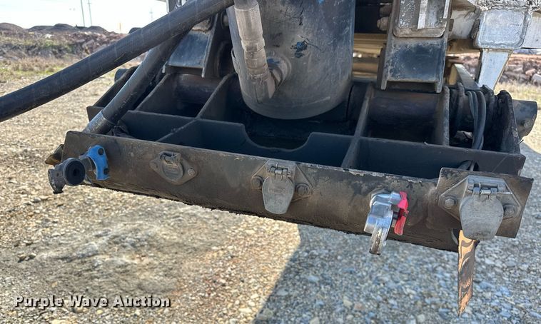 image for item EJ8568 2000 Manac 46238120 end dump trailer