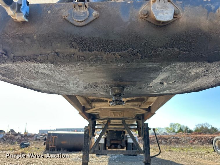 image for item EJ8568 2000 Manac 46238120 end dump trailer