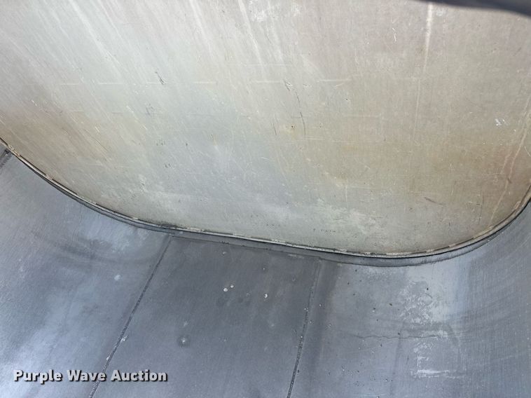 image for item EJ8568 2000 Manac 46238120 end dump trailer