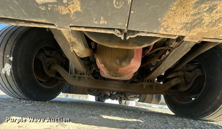 image for item EJ8569 2020 Kenworth T680 semi truck