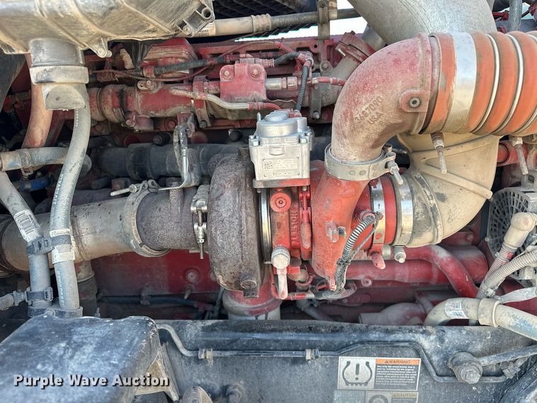 image for item EJ8569 2020 Kenworth T680 semi truck