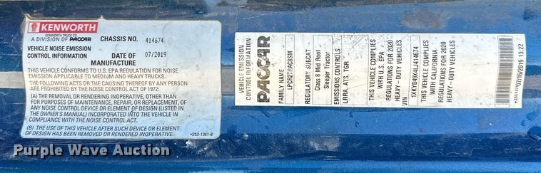 image for item EJ8569 2020 Kenworth T680 semi truck