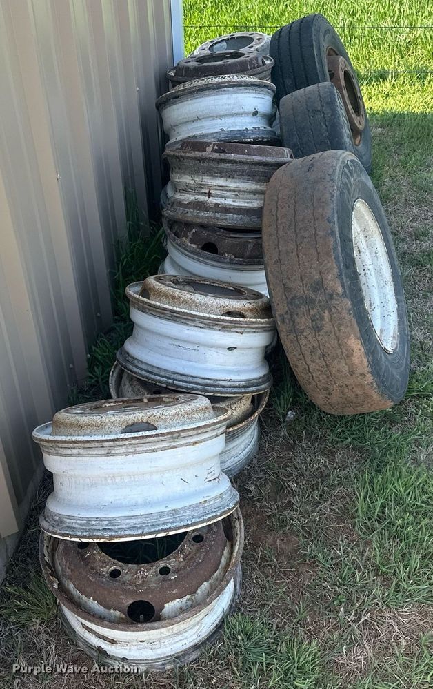 image for item EJ8659 Tires and wheels