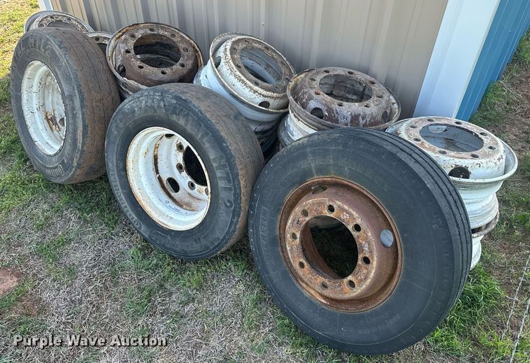 image for item EJ8659 Tires and wheels