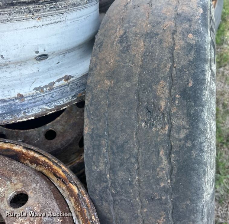 image for item EJ8659 Tires and wheels