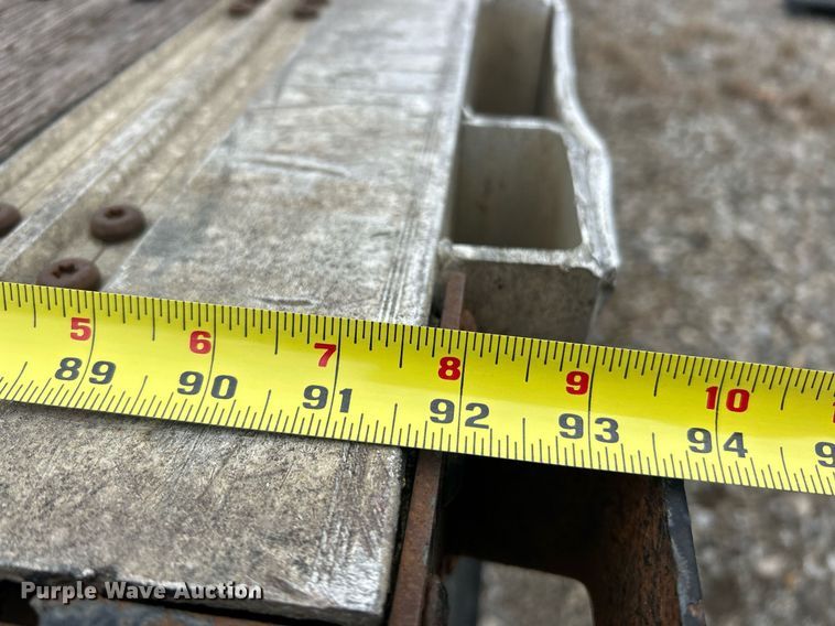 image for item EK2620 2002 Fontaine flatbed trailer