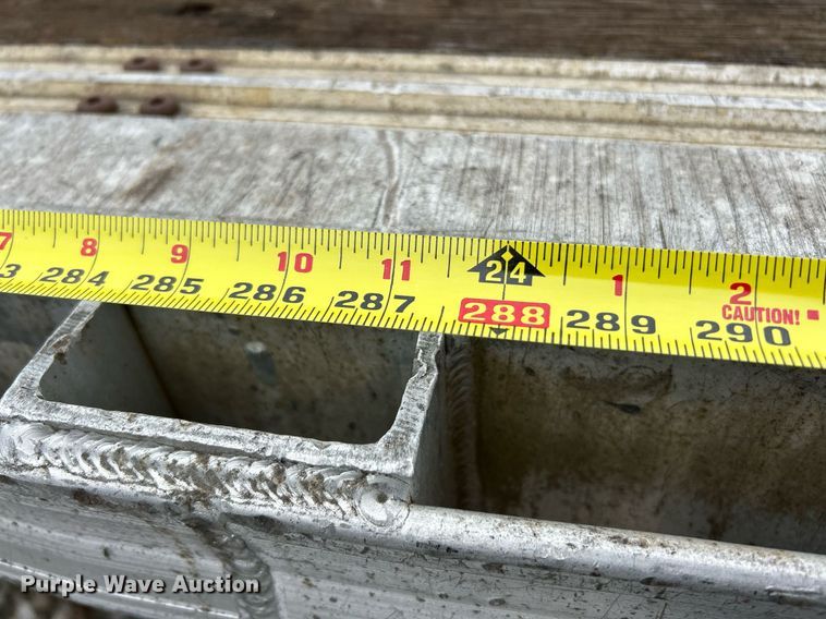 image for item EK2620 2002 Fontaine flatbed trailer