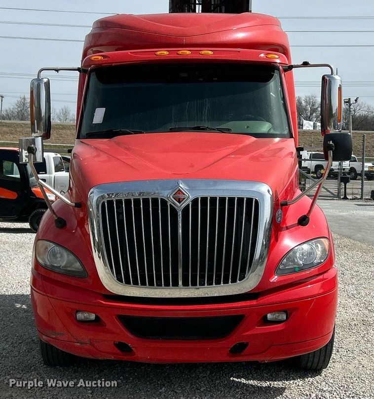 image for item EK2784 2017 International ProStar Plus semi truck