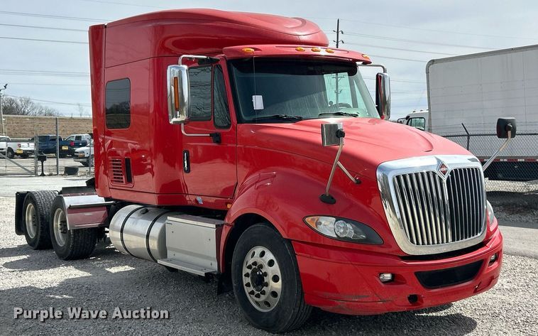 image for item EK2784 2017 International ProStar Plus semi truck