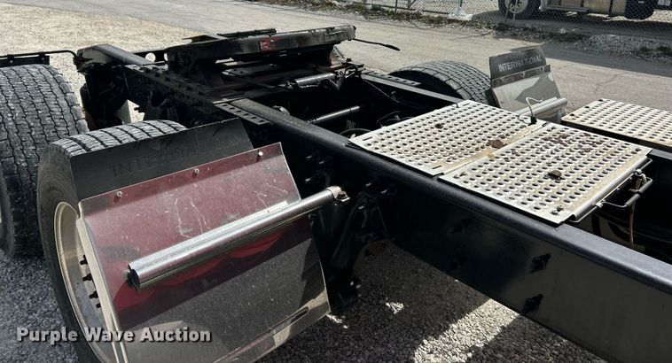 image for item EK2784 2017 International ProStar Plus semi truck