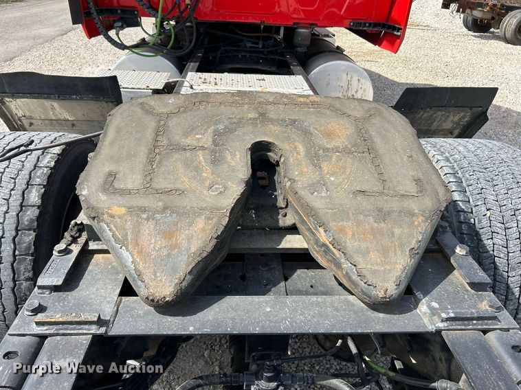 image for item EK2784 2017 International ProStar Plus semi truck