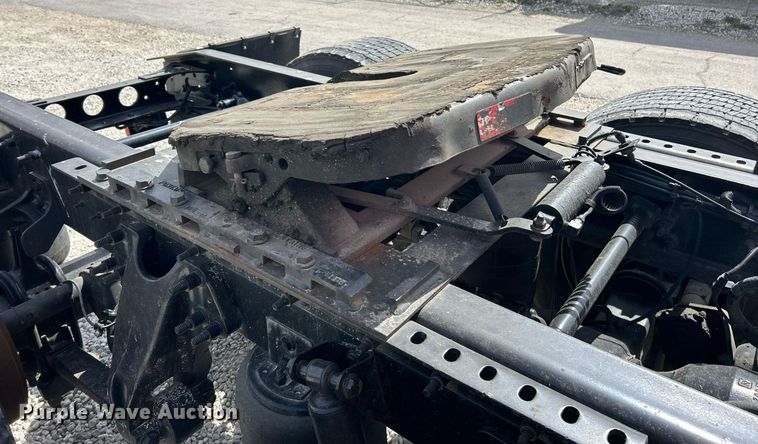 image for item EK2784 2017 International ProStar Plus semi truck