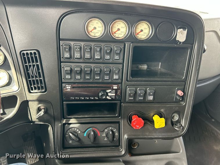 image for item EK2784 2017 International ProStar Plus semi truck