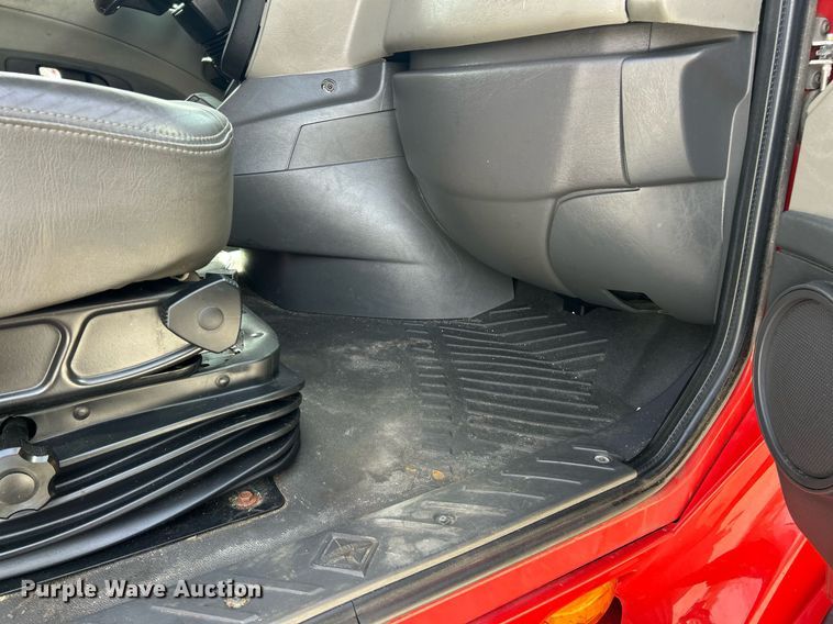 image for item EK2784 2017 International ProStar Plus semi truck