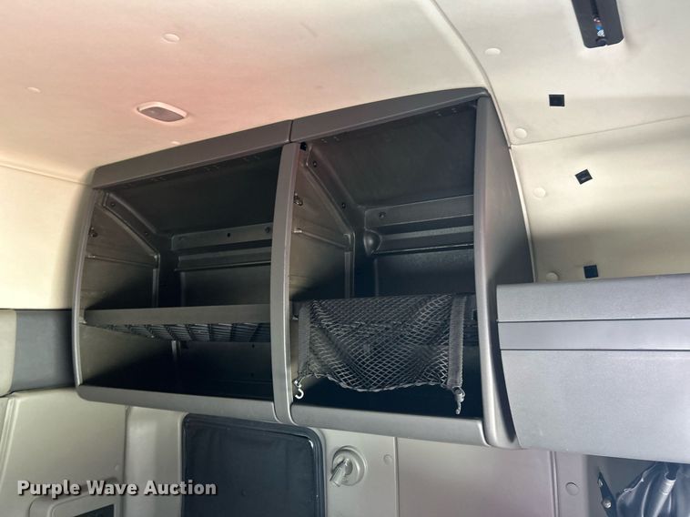 image for item EK2784 2017 International ProStar Plus semi truck