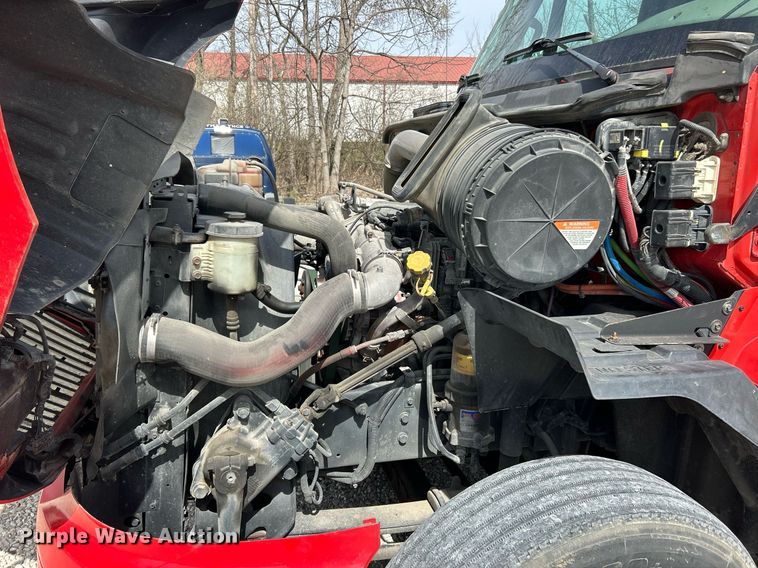 image for item EK2784 2017 International ProStar Plus semi truck