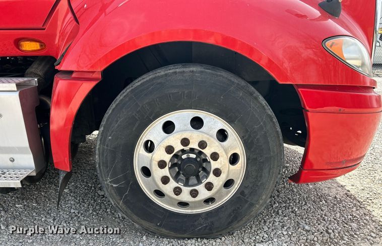 image for item EK2784 2017 International ProStar Plus semi truck